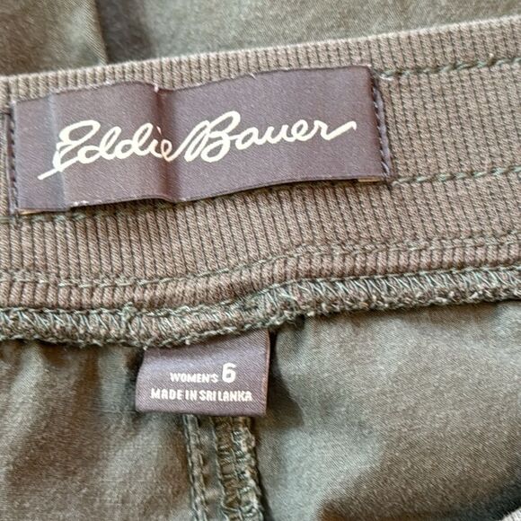 Eddie Bauer Women’s Laid Back Twill Jogger - Picture 5 of 7